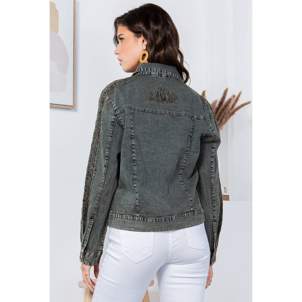 Young Threads - Western Women’s Long Sleeve Button Down Crop Denim Jacket