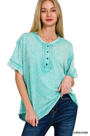 42POPS - `.Washed Raw Edge Detailed Button Closure Top