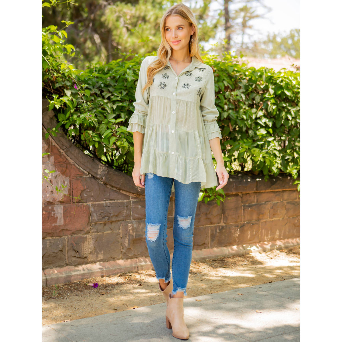 Young Threads - Women’s Mexican Embroidery Blouse - Gathered Waist Shirt