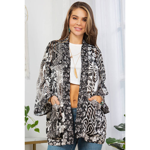 YOUNG THREADS - Embracing 60s Chic With A Western Kimono Top