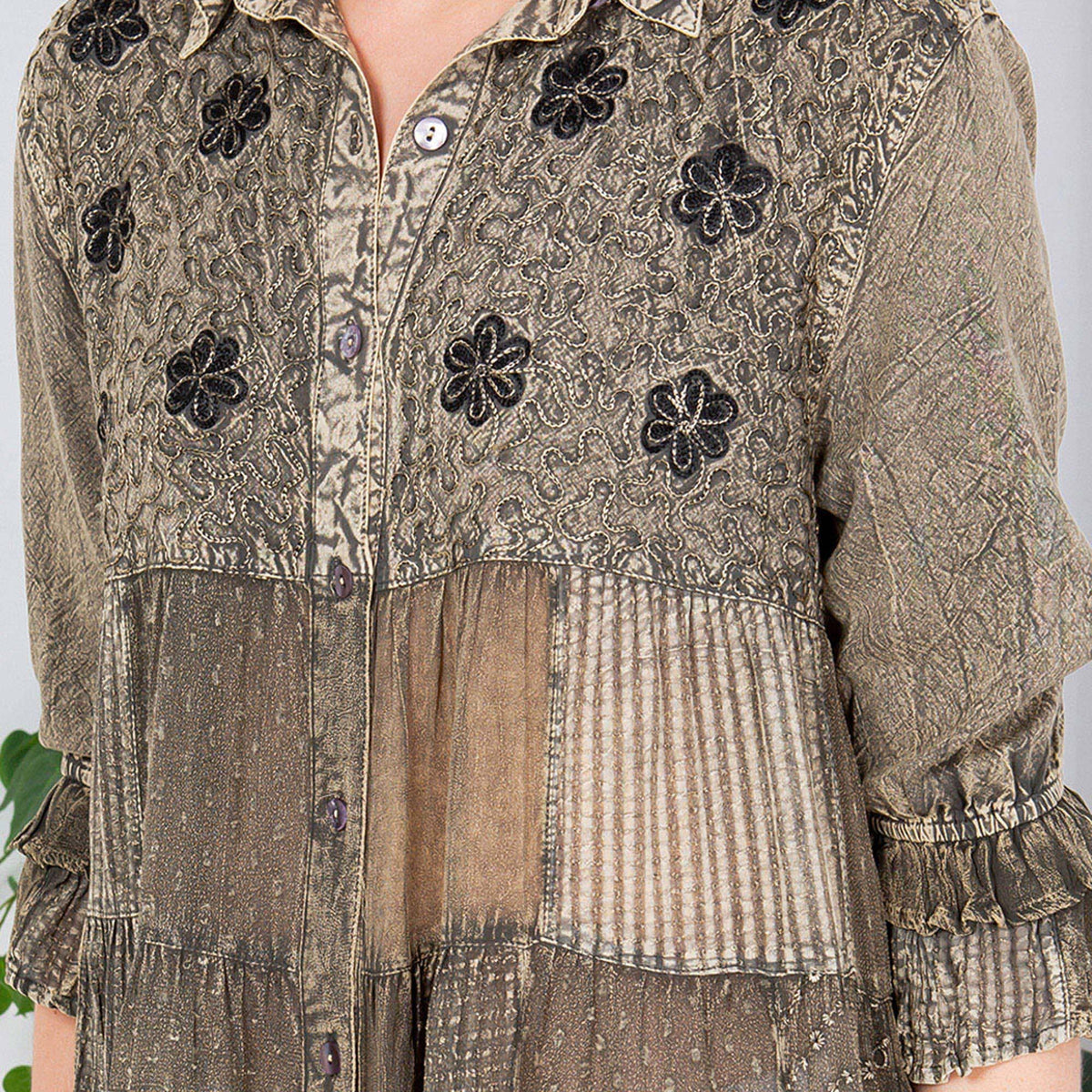 Young Threads - Women’s Mexican Embroidery Blouse - Gathered Waist Shirt
