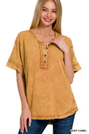 42POPS - `.Washed Raw Edge Detailed Button Closure Top