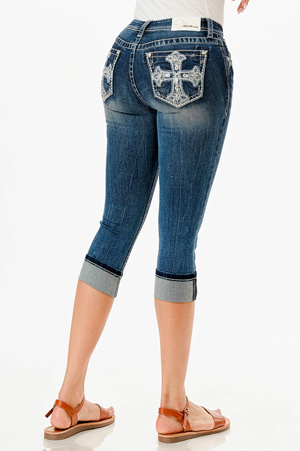 Grace in LA - Baroque Cross Embroidered Mid-Rise Capri| EC-51859