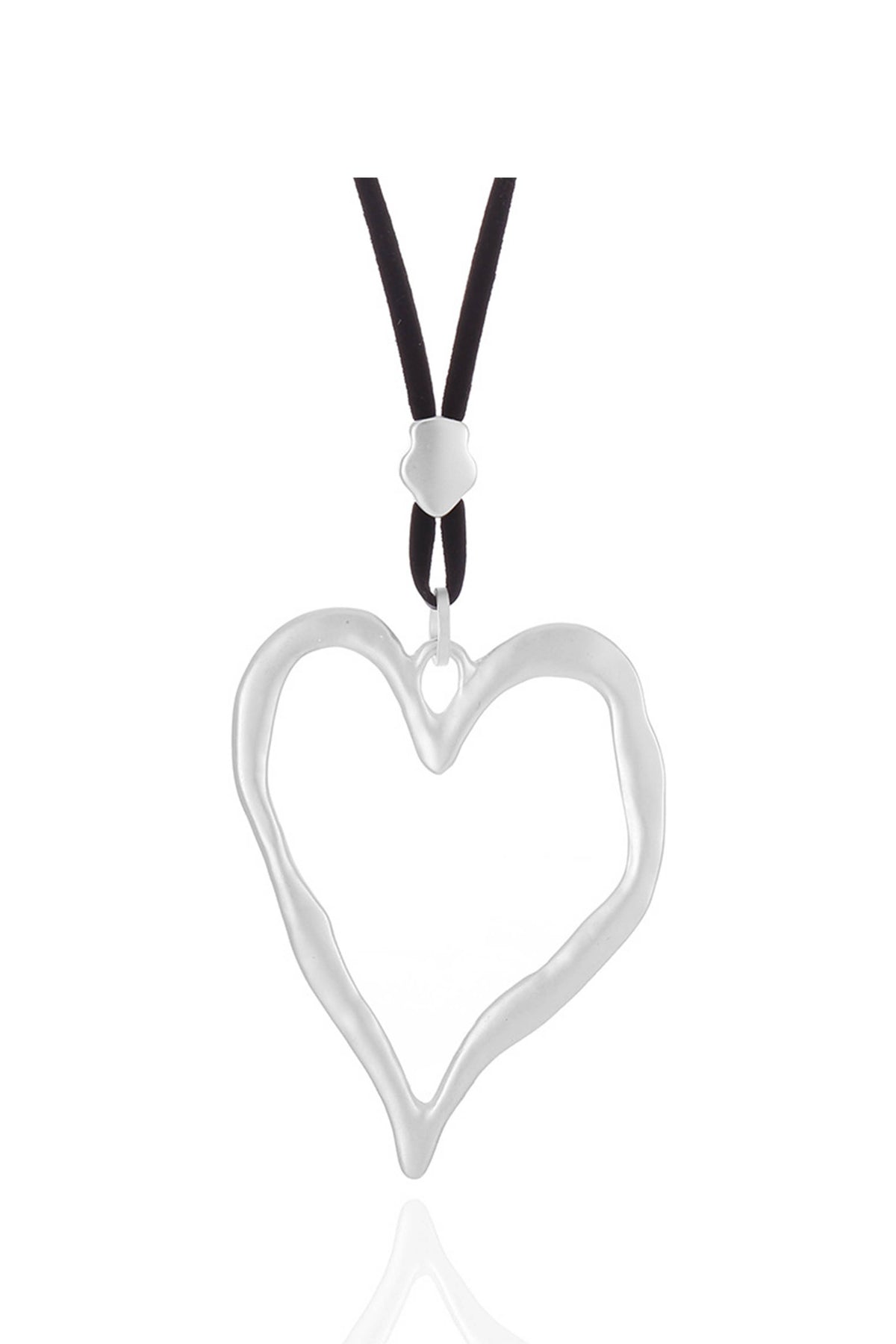 Ole - Hollow Heart Shaped Necklace