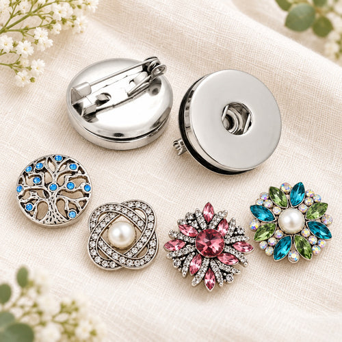 Silver Pin / Brooch Sandy Snap Interchangeable Charm Jewelry plain base beside four separate decorative snaps; styling choices