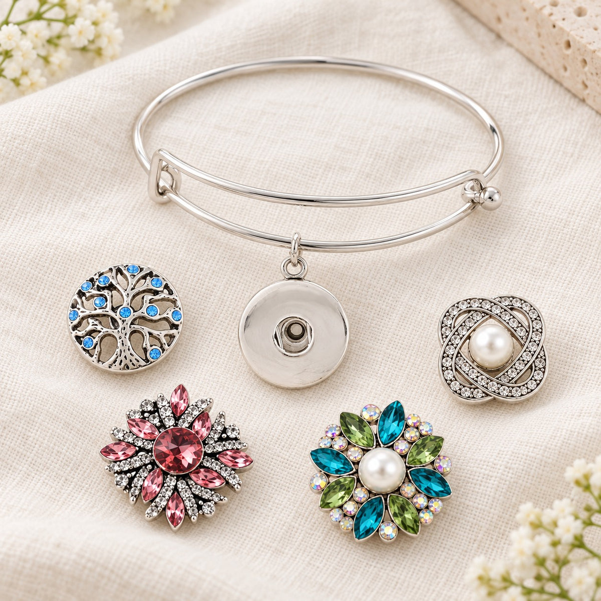 Dangle Charm Sandy Snap Interchangeable Charm Bracelet