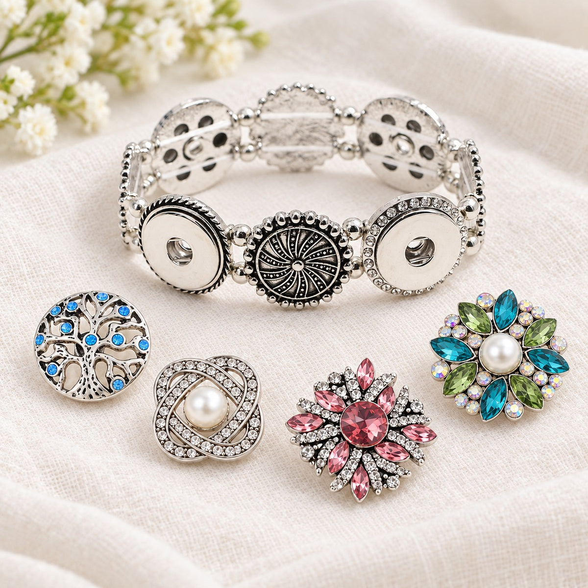Stretchable 4 Charm Sandy Snap Interchangeable Charm Bracelet