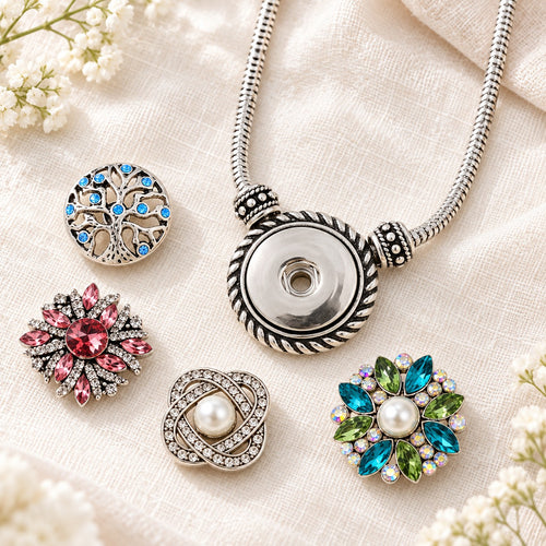 Snake Chain Pendant Sandy Snap Interchangeable Charm Necklace plain base beside four separate decorative snaps; styling choices