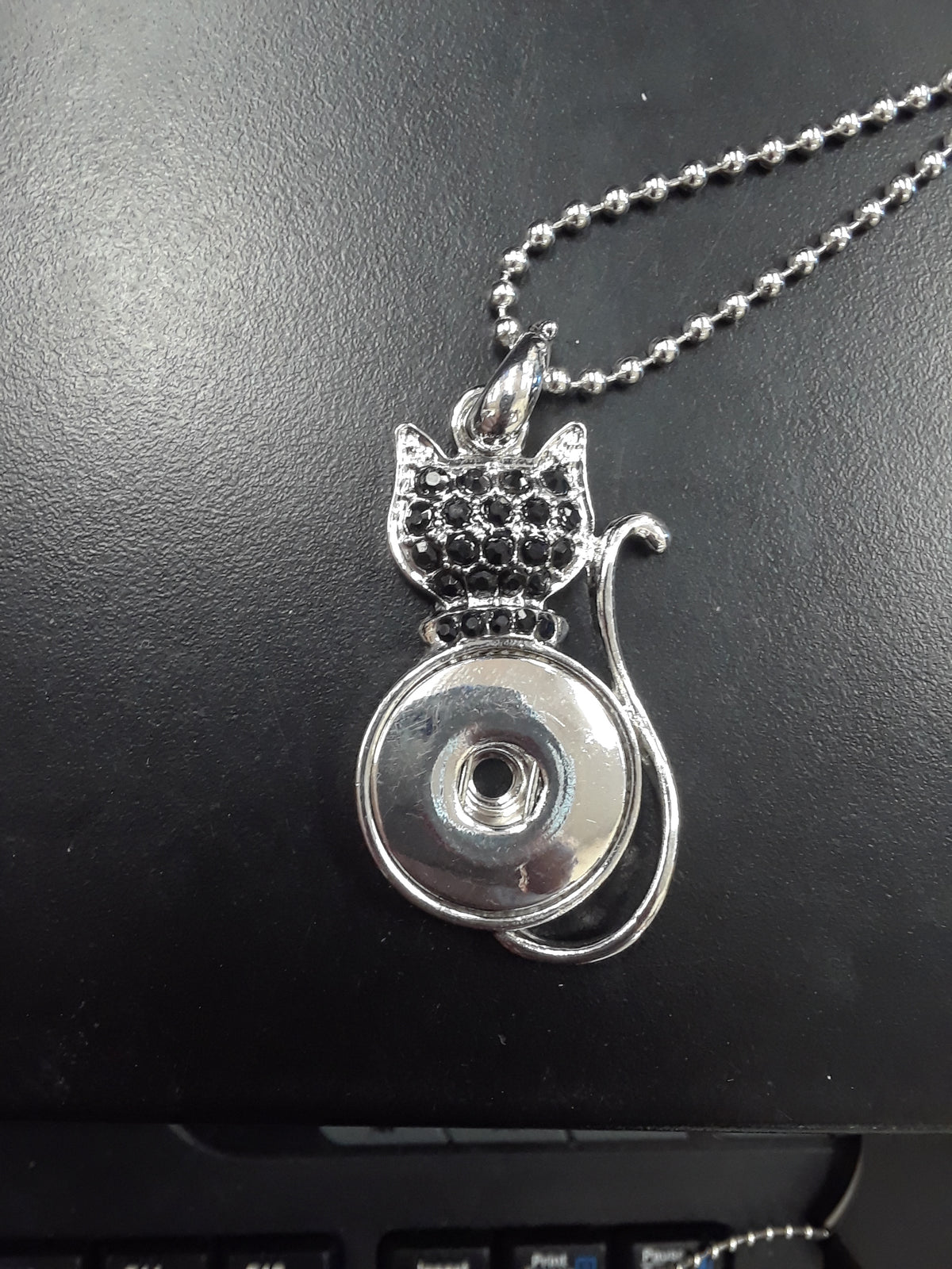 Stainless Steal Ball  Silver & Black Beaded Cat Sandy Snap