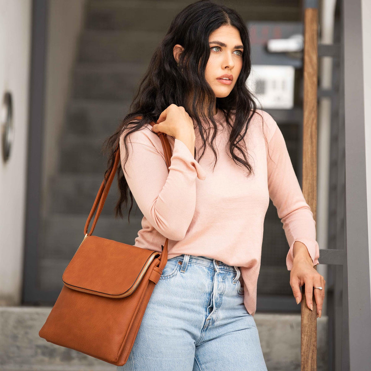 Jessie & James Cheyanne Concealed Carry Crossbody with Lock and Key #2037