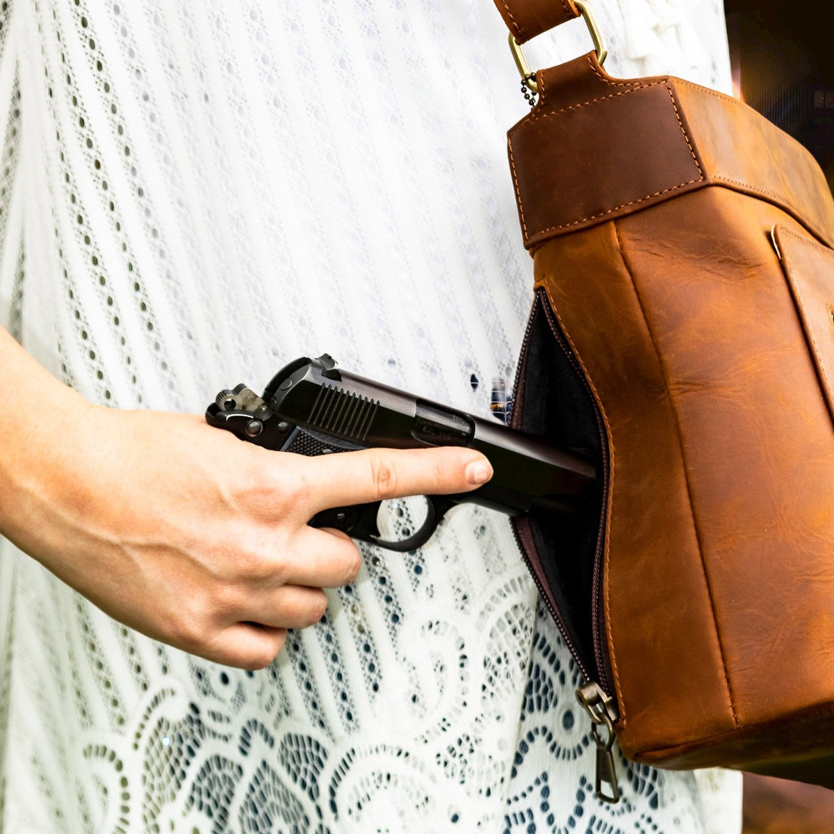 Concealed Carry Delaney Unisex Leather Crossbody by Lady Conceal