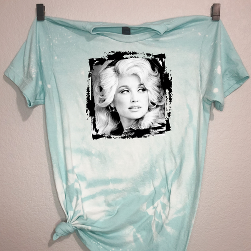 Funk Town Tees - Dolly Graphic Tee Country Music Graphic SHirt